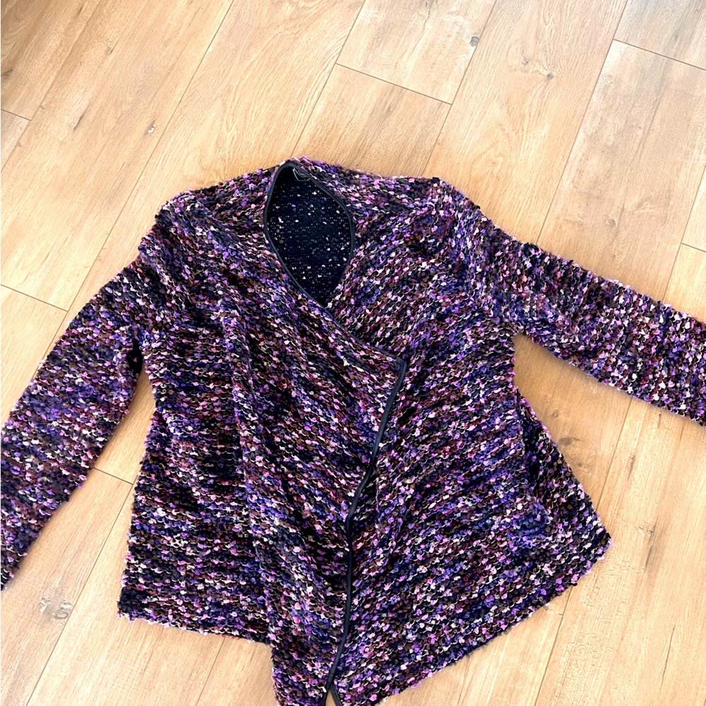 💎Alberto Makali gorgeous like new sweater with no button closures